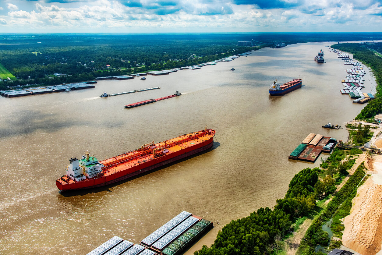Shipping vessel on the Mississippi river